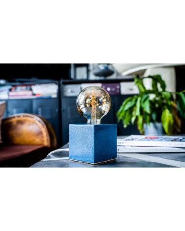 Lampe cube en béton bleu pétrole fabrication artisanale