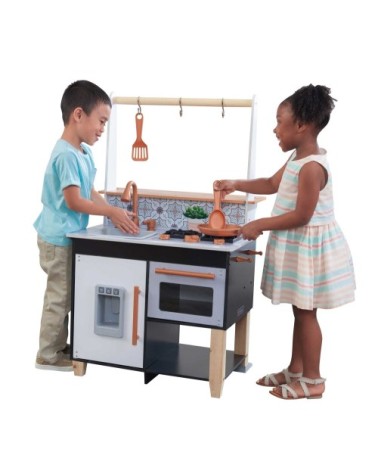 Cuisine enfants avec machine à glaçons