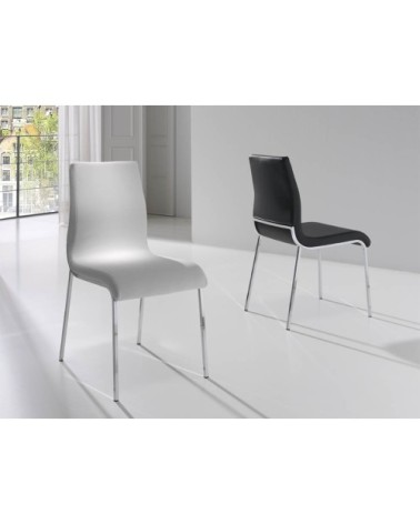 Chaise en croûte de cuir et acier chromé