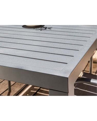 Table extérieure en aluminium plateau à lattes 8 personnes