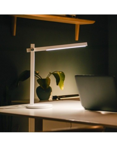 Lampe de table LED réglable en métal blanc