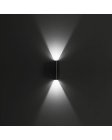 Applique d'extérieur LED en métal argenté