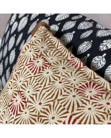 Coussin en coton camel 30x50