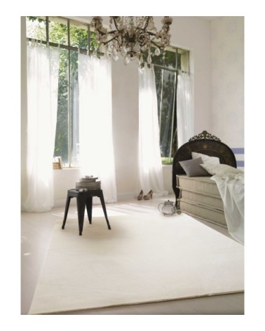 Tapis tufté mèches rases blanc cassé crème 133x200