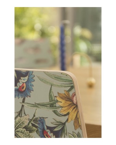 Chaise en bois de bouleau avec imprimé à fleurs