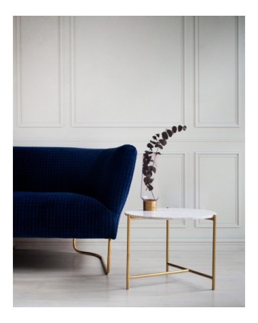 Table métallisée en marbre et fer blanc.