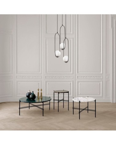 Suspension avec 3 structures ovales et sphères en verre