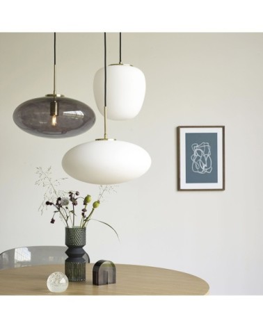Lampe à suspension en verre blanc et laiton