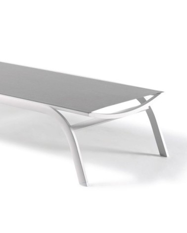 Bain de soleil à roulettes en alu blanc et textilène gris