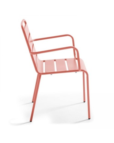 Fauteuil en métal argile