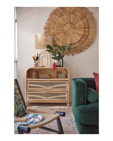 Lampe en céramique rose poudrée sculptée et abat-jour en rabane tressé