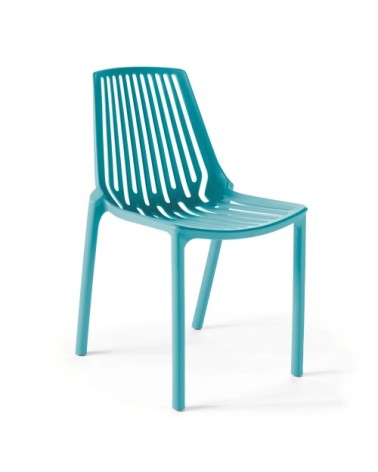 Chaise de jardin ajourée en plastique bleu