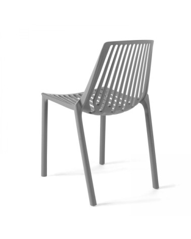 Chaise de jardin ajourée en plastique gris