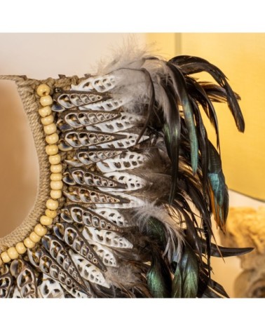 Collier en plumes et coquillages noirs