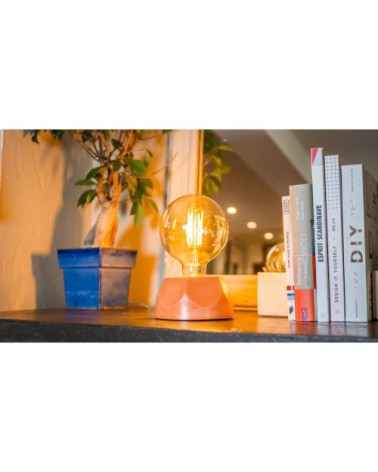 Lampe hexagone en béton orange fabrication artisanale