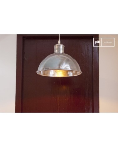 Suspension en métal argenté