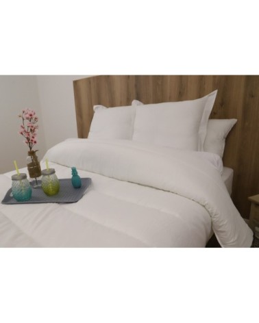 Couette synthétique légère été en polyester blanc 140x200 cm