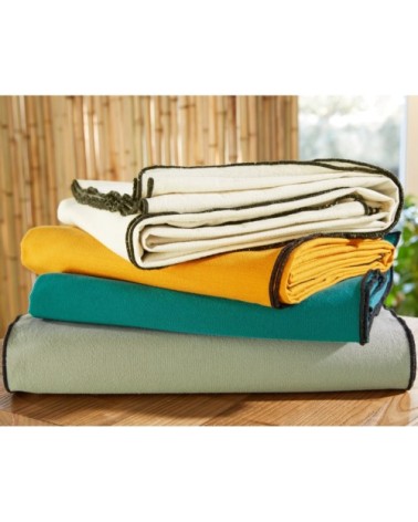 Nappe rectangulaire verte en coton lavé 160x250