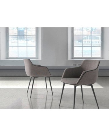 Fauteuil en tissu gris et acier noir