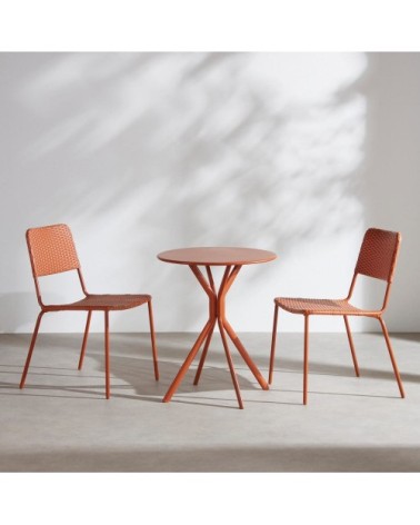 Ensemble table et 2 chaises de jardin en acier et résine tressée terracotta