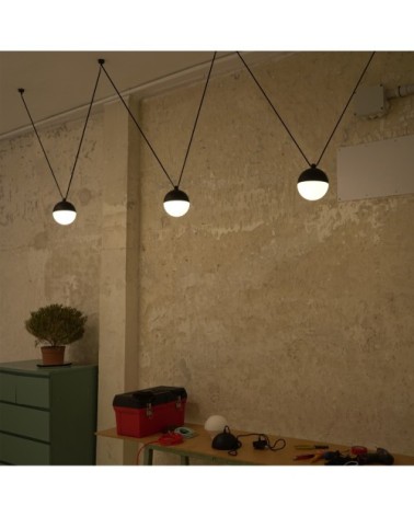 Suspension à 3 boules en plâtre noir et verre