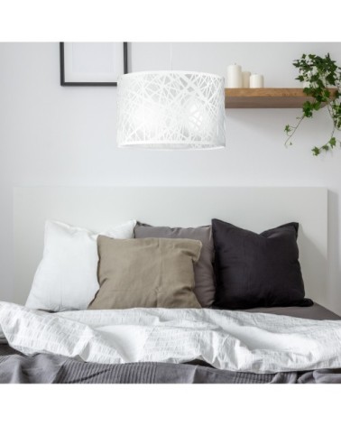 Suspension en métal blanc