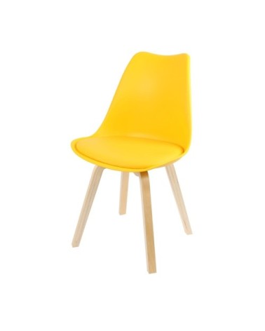 Chaise scandinave jaune avec coussin