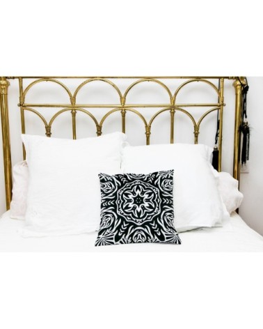 Coussin velours carré imprimé motifs noir et blanc 60x60