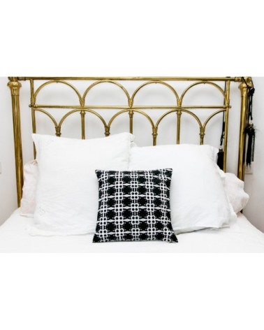 Coussin velours carré imprimé motifs noir et blanc 40x40