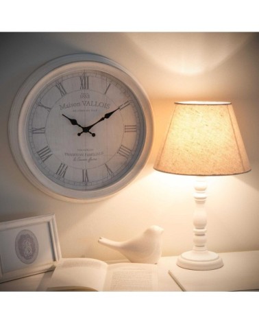 Lampe blanche avec abat-jour beige