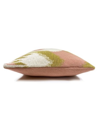 Coussin ikat tricoté rose 50x50