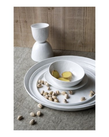 Assiette plate en porcelaine blanc
