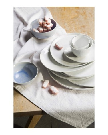 Assiette plate en porcelaine blanc