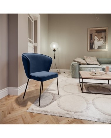 Chaise en velours bleu nuit