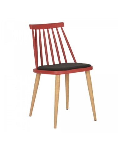 Chaise design nordique rouge