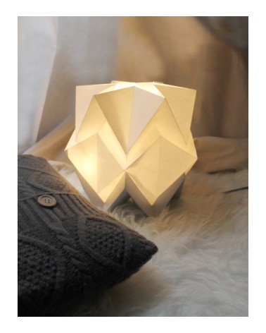 Lampe de table origami bicolore en papier taille M