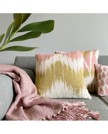 Coussin vague tricoté rose 50x50