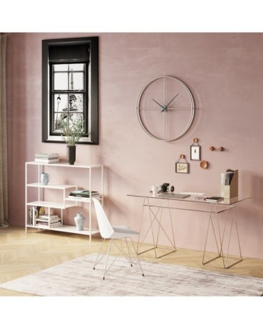 Chaise blanche et acier