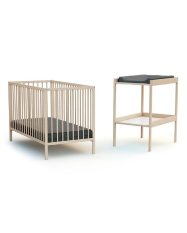 Chambre bébé lit et table à langer en bois hêtre brut