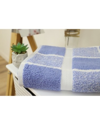 Serviette de toilette éponge carreaux en coton bleu 50x100 cm