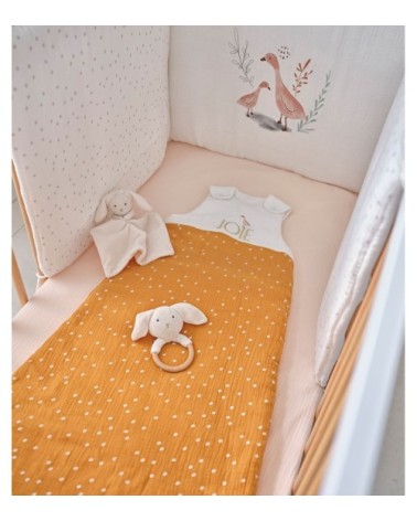 Tour de lit bébé blanc, vieux mauve et beige