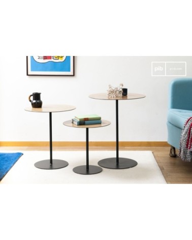 Petite table d'appoint en métal et bois marron