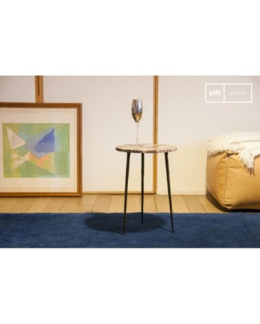 Petite table d'appoint en marbre gris et métal
