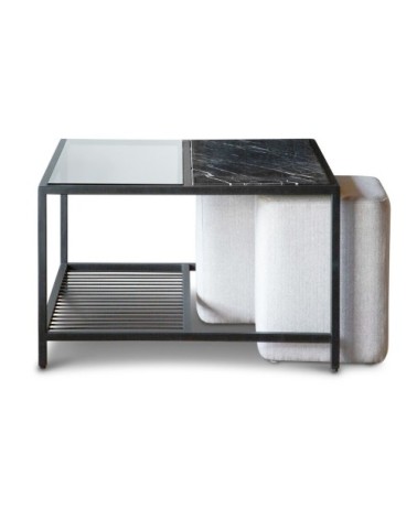 Table basse carrée en marbre noir et poufs gris