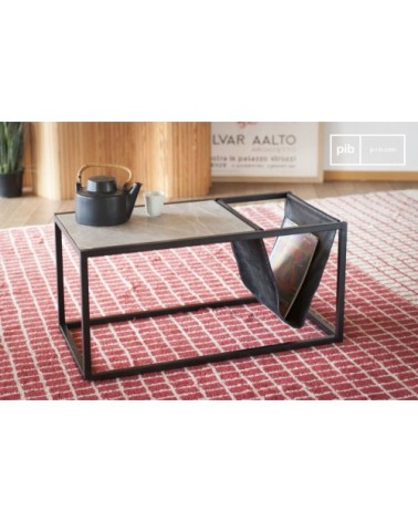 Table basse porte-revue en pierre et métal noir