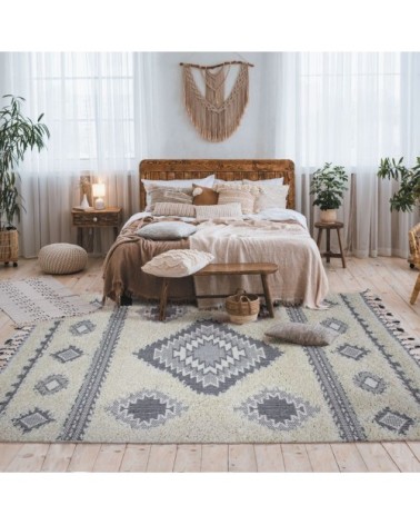 Tapis à reliefs losanges crème 197x290