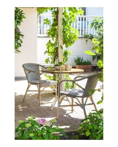 Fauteuil empilable en rotin et cappuccino