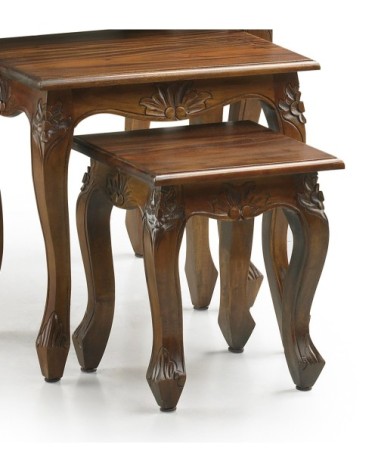 Lot de 3 tables en bois marron. L60 cm, L 45 cm, L30 cm