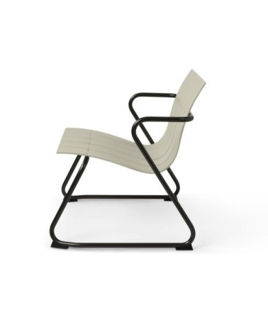 Chaise longue acier et plastique recyclé beige