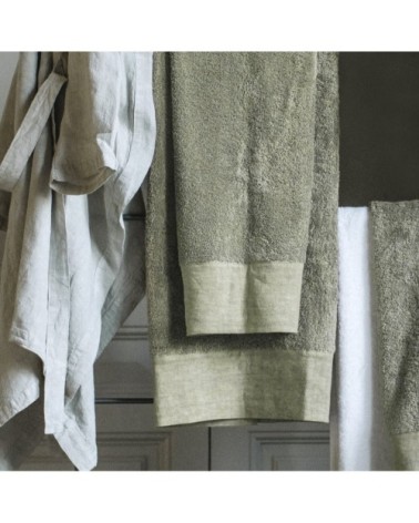 Serviette de toilette finition lin lavé kaki 70x140